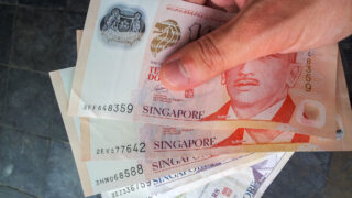Сингапурские доллары. Фото Aleksandr Zykov