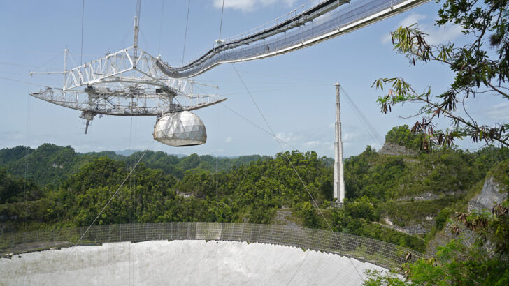 Радиотелескоп Аресибо решено снести из-за угрозы обрушения