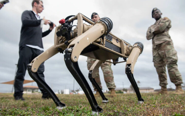 Собаки-роботы будут охранять авиабазу США во Флориде