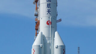 Фрагмент ракеты «Чанчжэн-5». Фото 篁竹水声