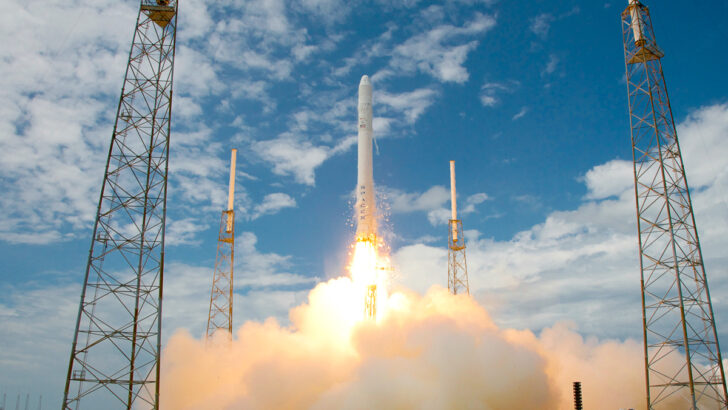 Ракета Falcon 9 запущена с рекордным количеством спутников
