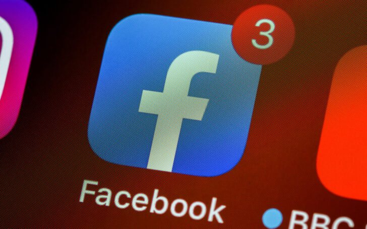 Facebook планирует выпустить умные часы к 2022 году