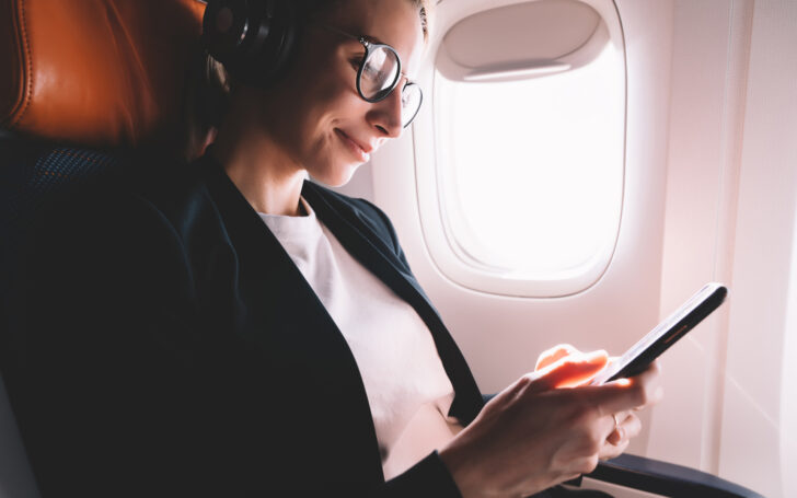 Компания Starlink Илона Маска ведет переговоры о раздаче интернета в самолетах через Wi-Fi