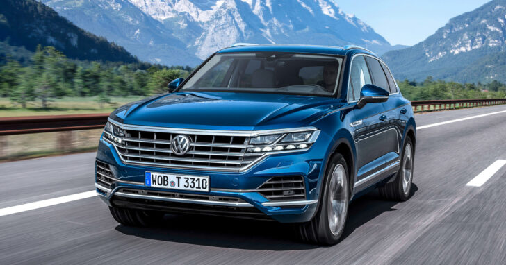 Кроссовер Volkswagen Touareg вернулся на рынок России по цене от 11,2 млн рублей