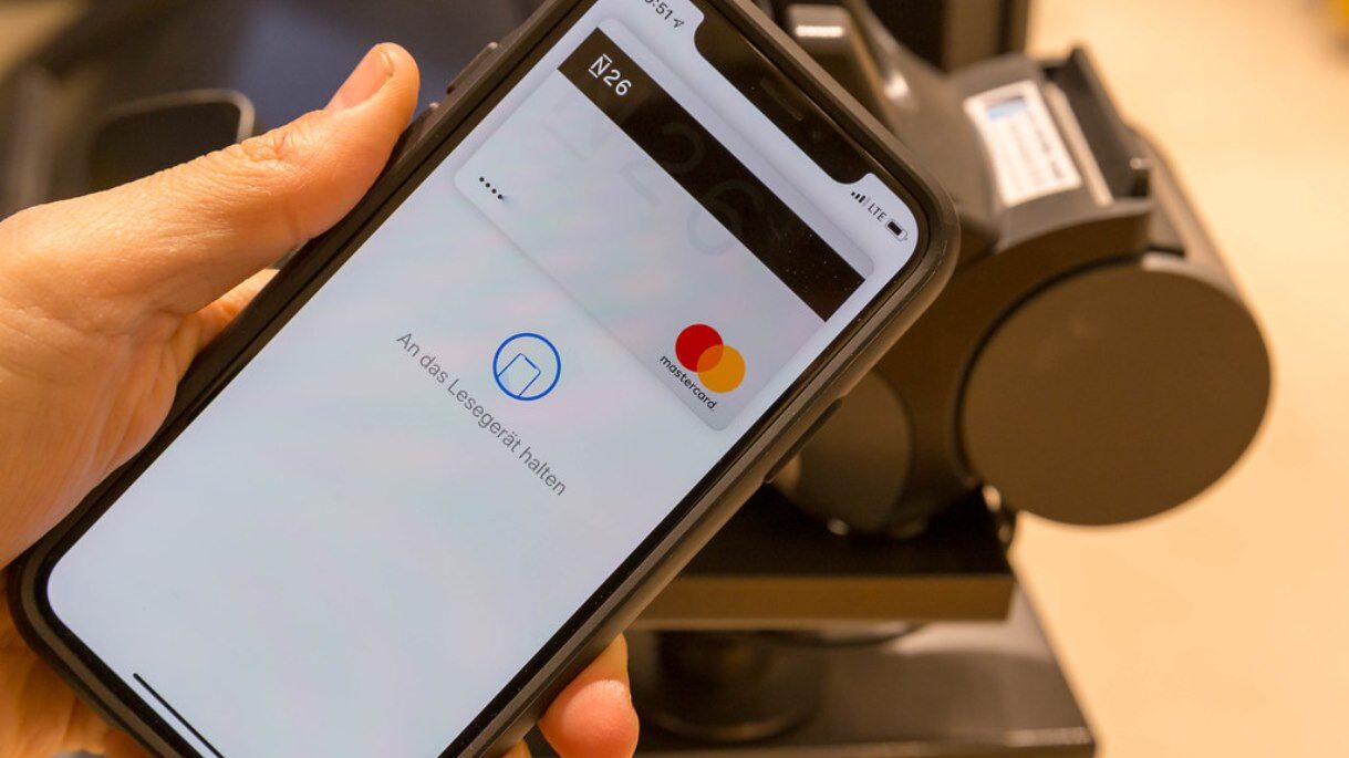 Apple pay. Apple pay в России. Оплата Apple pay. Оплата Apple pay Россия. Запрет Apple pay.