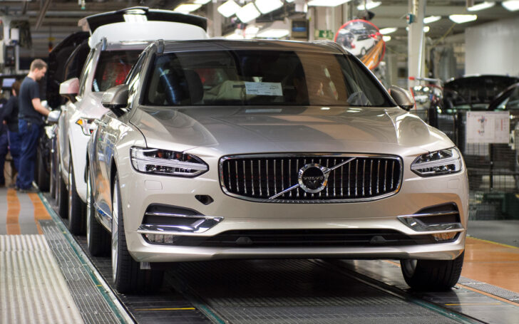 Автозаводы Volvo и Nissan приостановят производство автомобилей из-за нехватки чипов