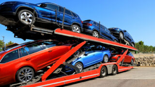 Автовоз. Фото rospoint.ukr.net / Depositphotos.com