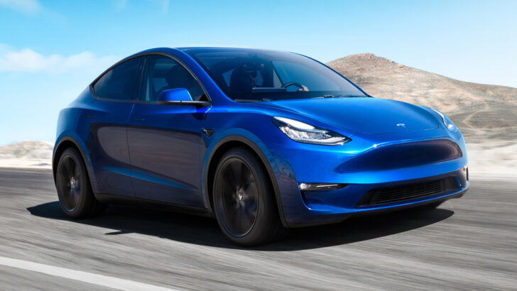 Tesla начнёт поставки собранных в Германии электромобилей 22 марта 2022 года