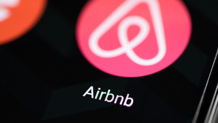 Airbnb разрешил сотрудникам работать удаленно всегда