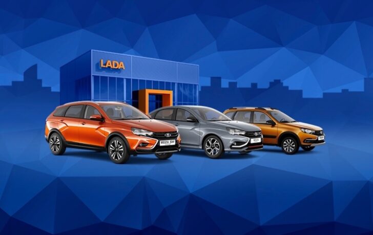 Продажи новых автомашин LADA вернулись к докризисным показателям в июле 2022 года