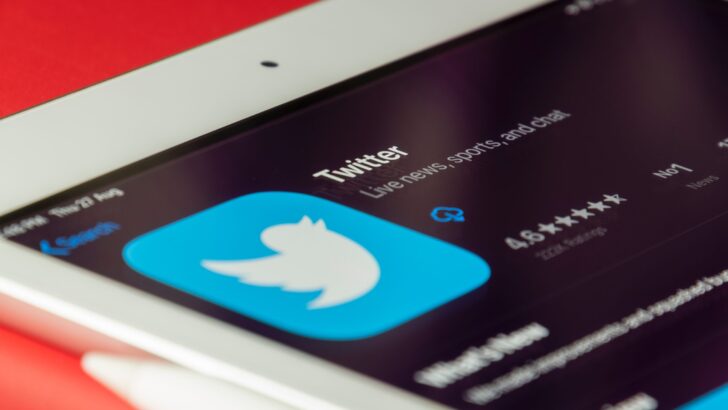 WSJ: Twitter ведет переговоры о сделке с Илоном Маском после давления акционеров