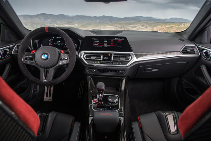Интерьер BMW M4 CSL. Фото BMW