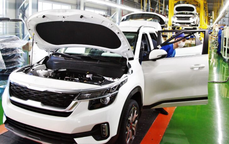 КНР и Южная Корея могут начать импортировать новые автомобили для жителей РФ в 2022 году