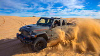 Jeep Gladiator Mojave. Фото Stellantis