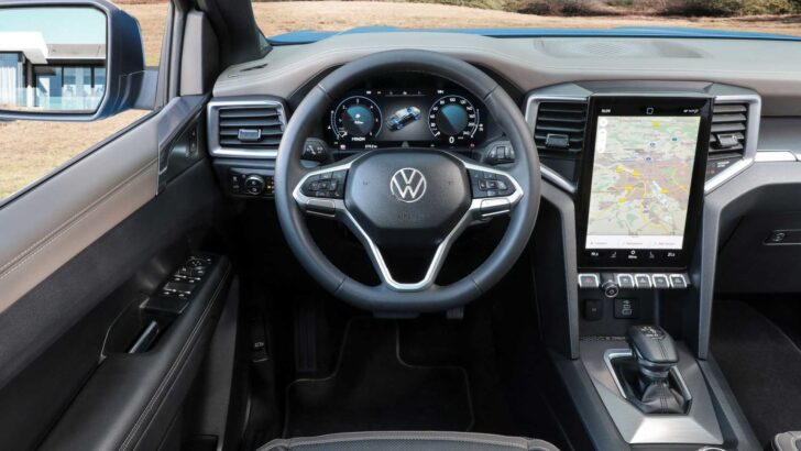 Интерьер Volkswagen Amarok. Фото Volkswagen