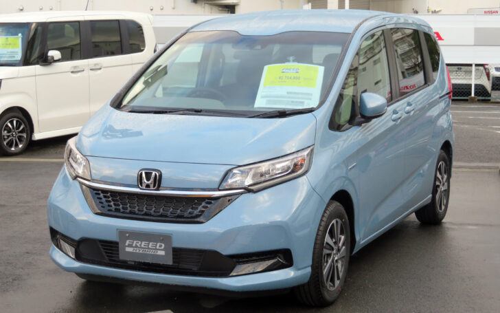 В РФ появилась новая Honda с уникальным багажником по цене от 1,6 млн рублей