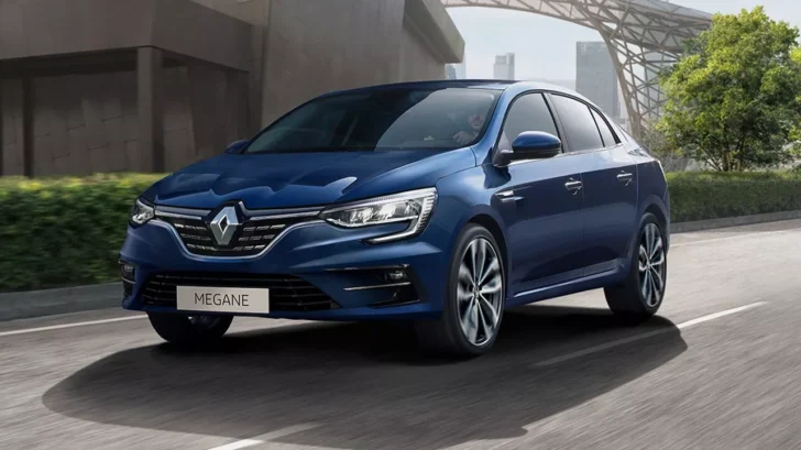 В России появился в продаже новый седан Renault Megane за 3,7 млн рублей