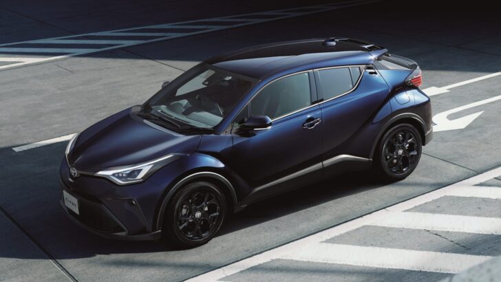 В РФ появились в продаже новые кроссоверы Toyota C-HR по цене от 3,6 млн рублей