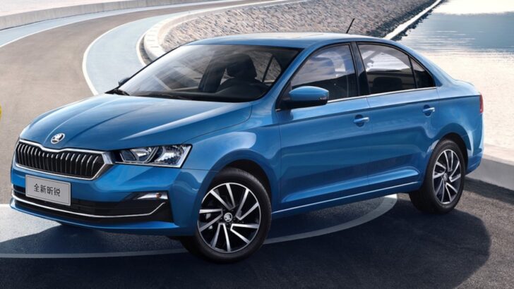 В РФ возобновили продажи новых Skoda Rapid по цене от 2,2 млн рублей В РФ возобновили продажи новых Skoda Rapid по цене от 2,2 млн рублей