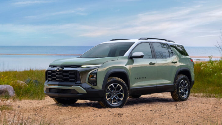В России возобновили продажи Chevrolet Equinox: цены от 2,85 млн рублей В России возобновили продажи Chevrolet Equinox: цены от 2,85 млн рублей