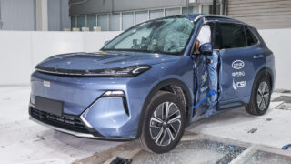 Краш-тест Geely EX5 EM-i. Фото Geely