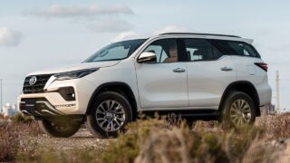 Toyota Fortuner. Фото Toyota